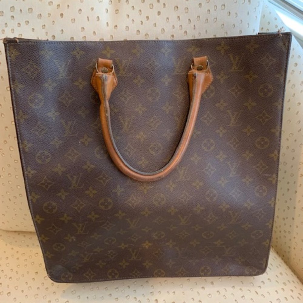 Louis Vuitton Signature Shopping Bag/Carryall